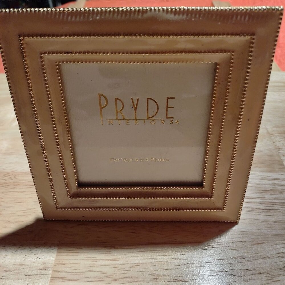 Pryde Interiors 4x4 Photo Frame Gold & Beige Beaded Design Elegant Tabletop Disp - Picture 3 of 6